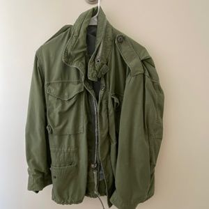 Authentic army field jacket m-65 size medium/small